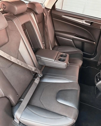 Ford Mondeo cena 56300 przebieg: 206575, rok produkcji 2015 z Słubice małe 704